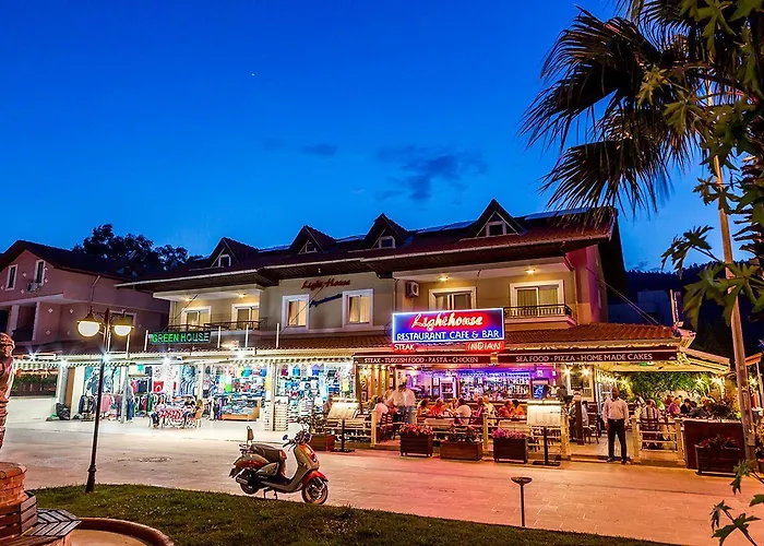 Lighthouse Appart hôtel 3*